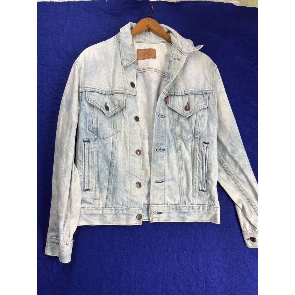Vintage Mens Levis Denim Trucker Jacket S Light Blue 70506-0214 Made in USA